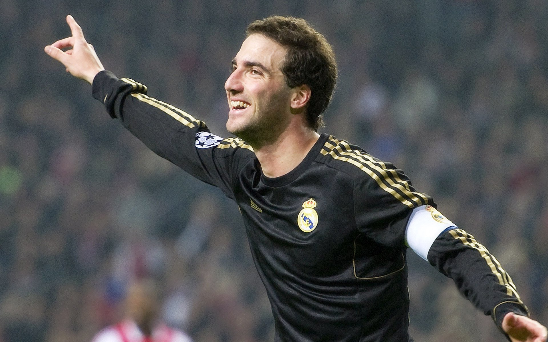 AIYOUXI-蔚山现代逆转全北巩固榜首地位，蔚山现代对阵全北现代预测