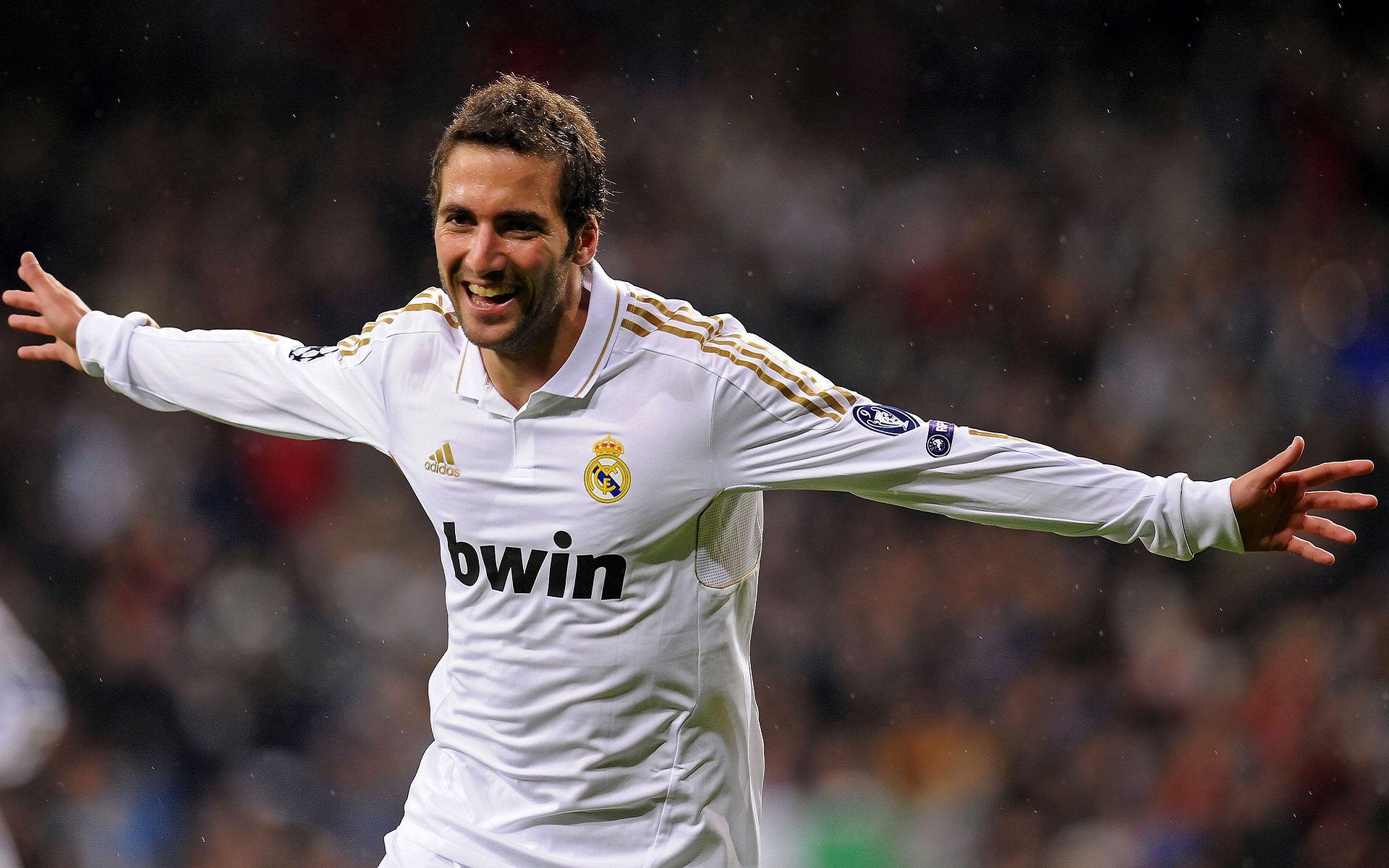 AIYOUXI-逆转“奇迹之夜”：欧冠赛场上的最震撼瞬间，奇迹之夜专场晚会